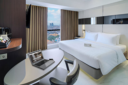 Grand Whiz Praxis Surabaya Grand Opening